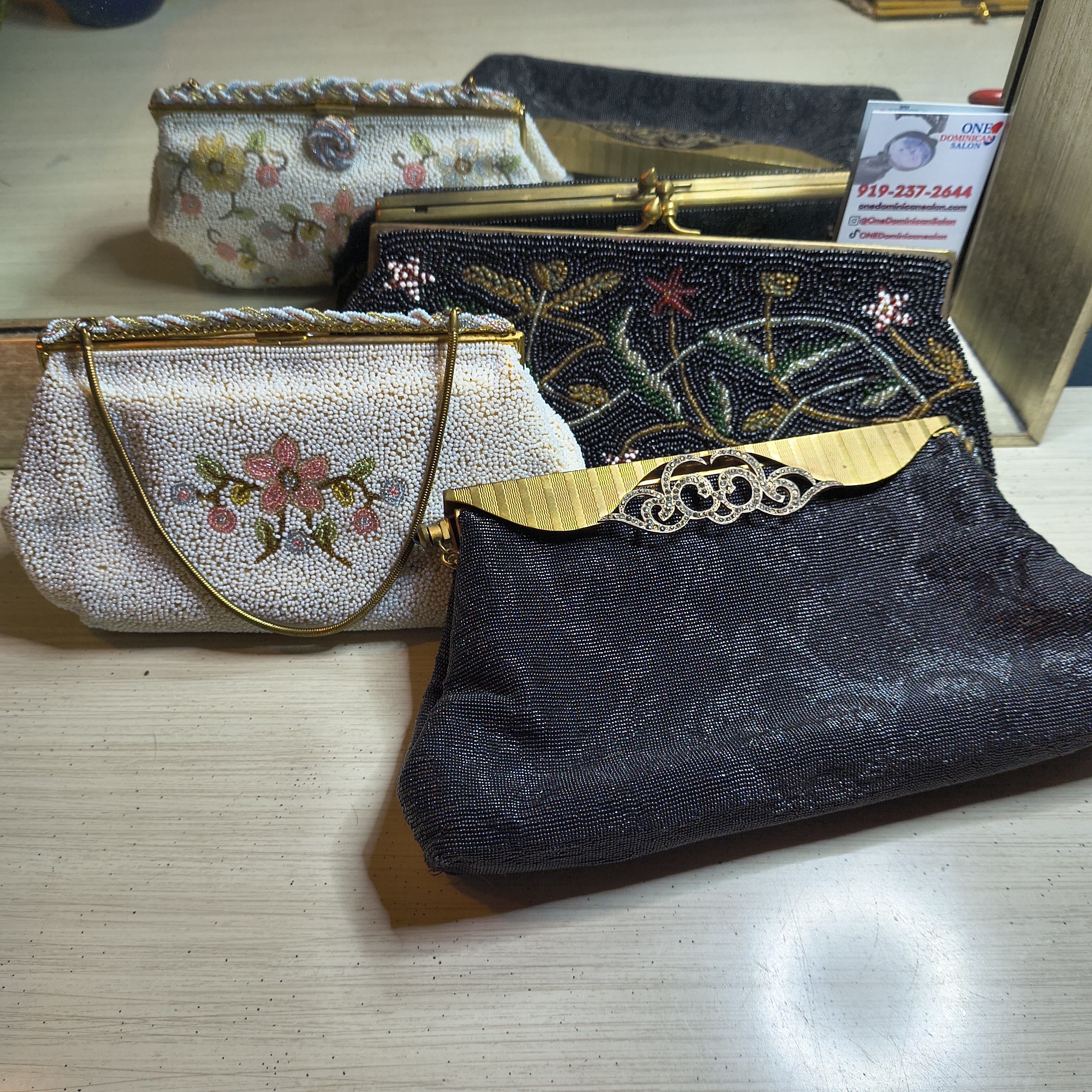 Elegant Floral Beaded Clutch Set
